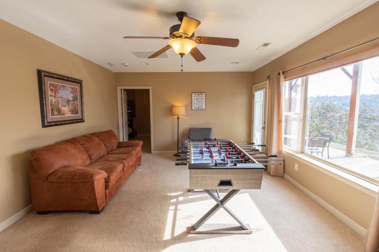 4Br Walk-In - Foosball Table - Hot Tub - Fire Pit - Free Tickets Included - Dv166 Branson Luaran gambar